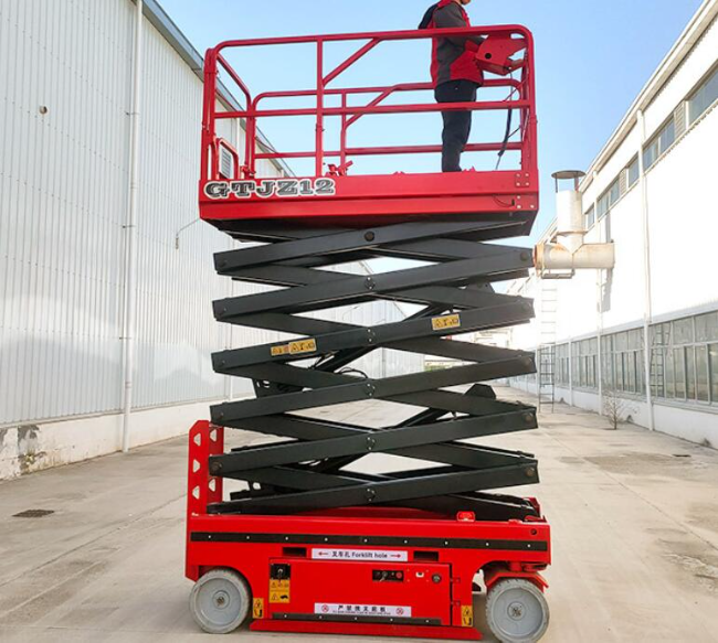 布尔津自行走移动式升降机