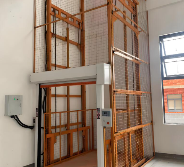 布尔津升降货梯是特种设备码