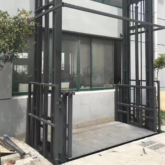 布尔津5吨室外升降货梯